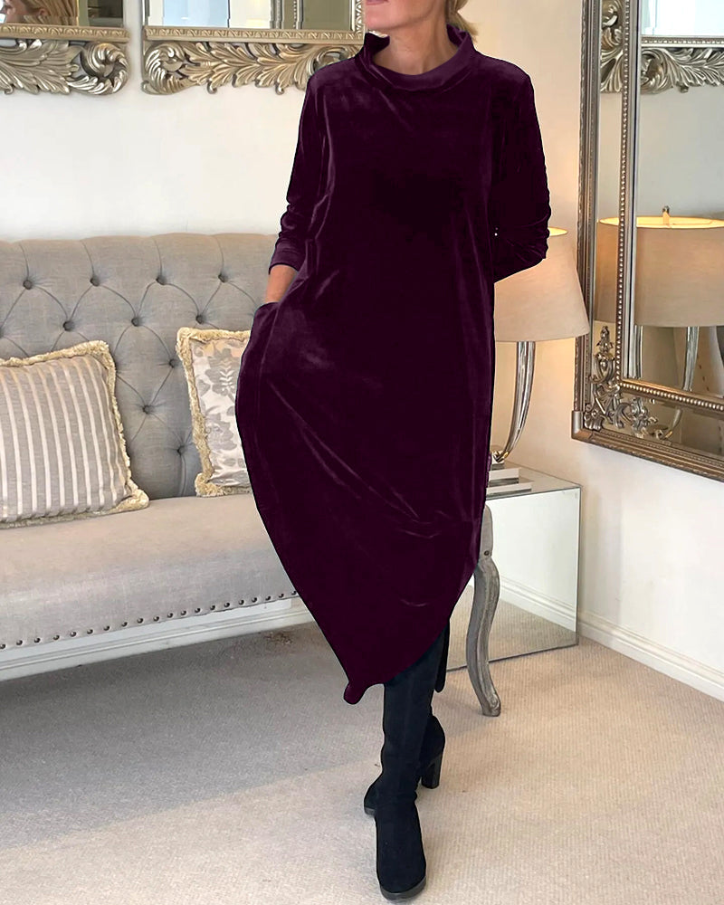 Cozy Velvet Dress Featuring Convenient Pockets