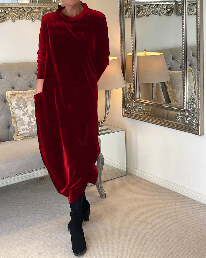 Cozy Velvet Dress Featuring Convenient Pockets