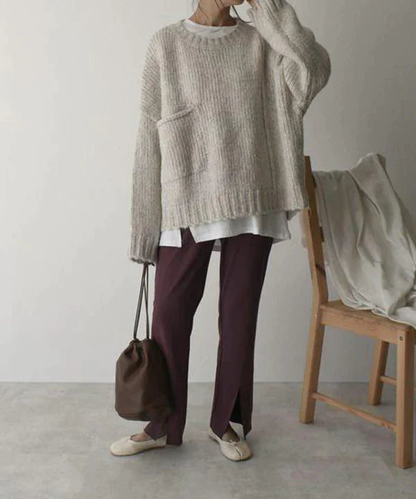 Cozy Oversized Sweater Featuring a Convenient Pocket